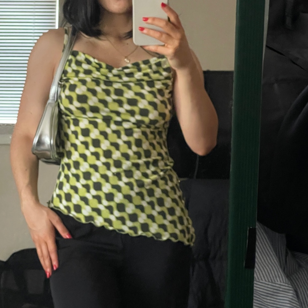 Asymmetrical top